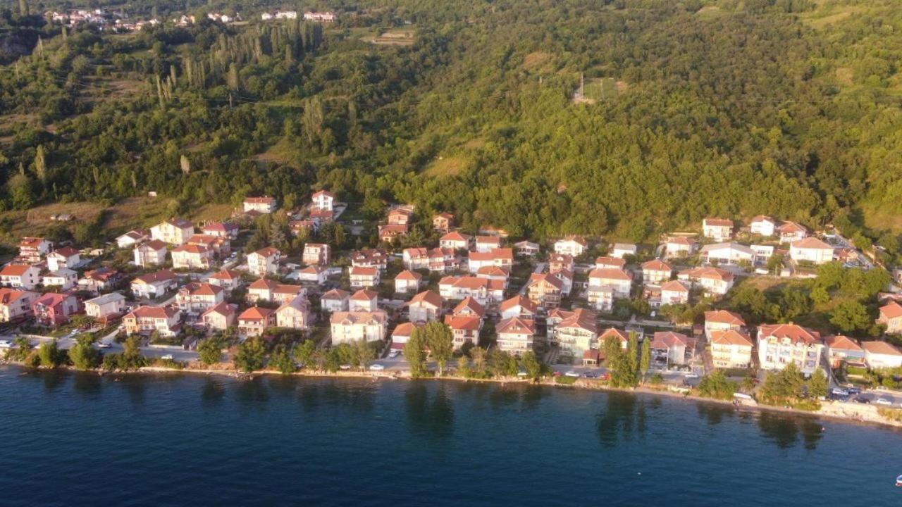 Peštani Villa Lakeview Paradise מראה חיצוני תמונה