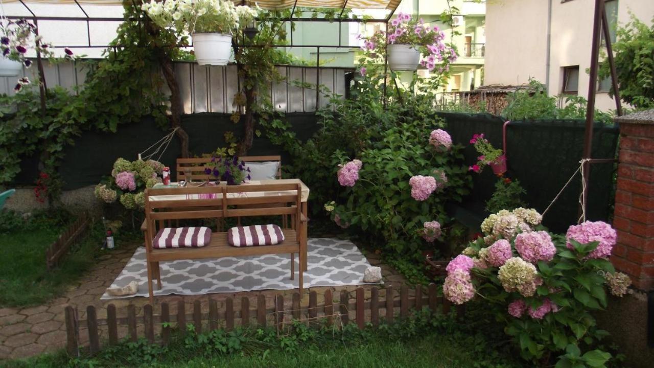 Peštani Villa Lakeview Paradise מראה חיצוני תמונה