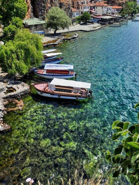 Peštani Villa Lakeview Paradise מראה חיצוני תמונה